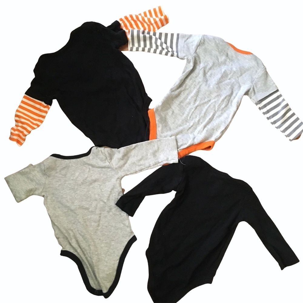 🎃$10!👻 Lot 4 Halloween Unisex Baby Onesies - Picture 6 of 6
